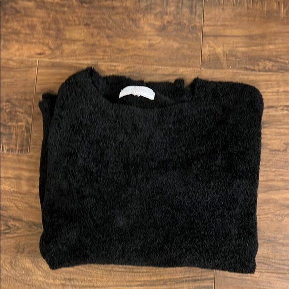 New Directions Women’s Cozy Black Long Sleeve Sweater - Picture 5 of 7